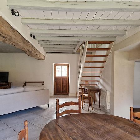 Gite Les Frenes Avec Pre Dans Joli Hameau Vermenton Exterior photo
